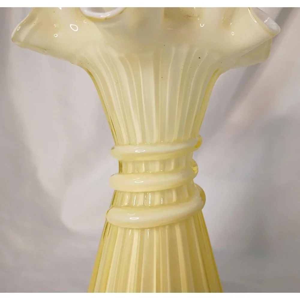 Fenton vintage yello
